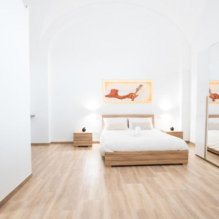 La Pigna Hotel Bari Exterior photo