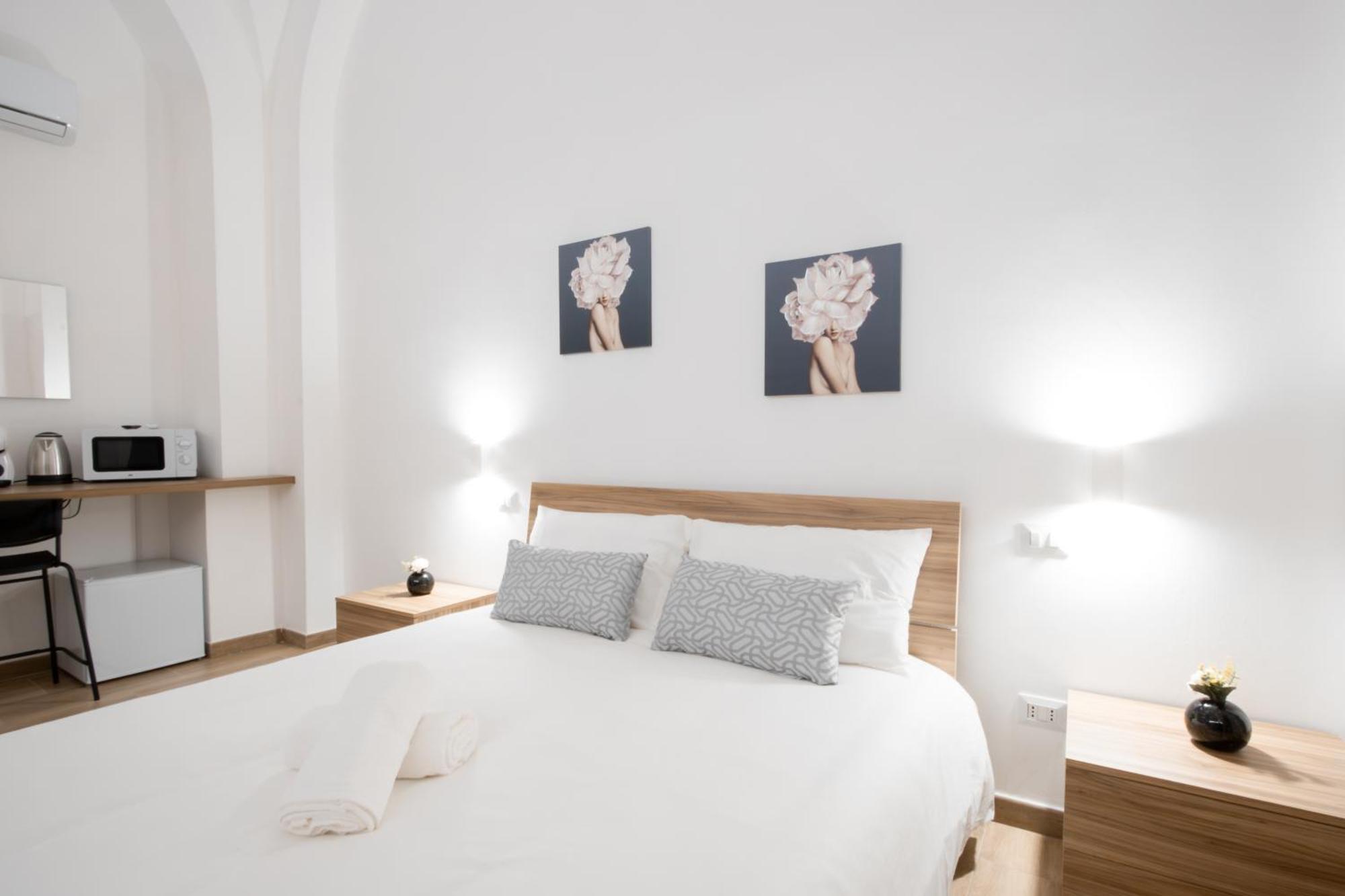 La Pigna Hotel Bari Exterior photo