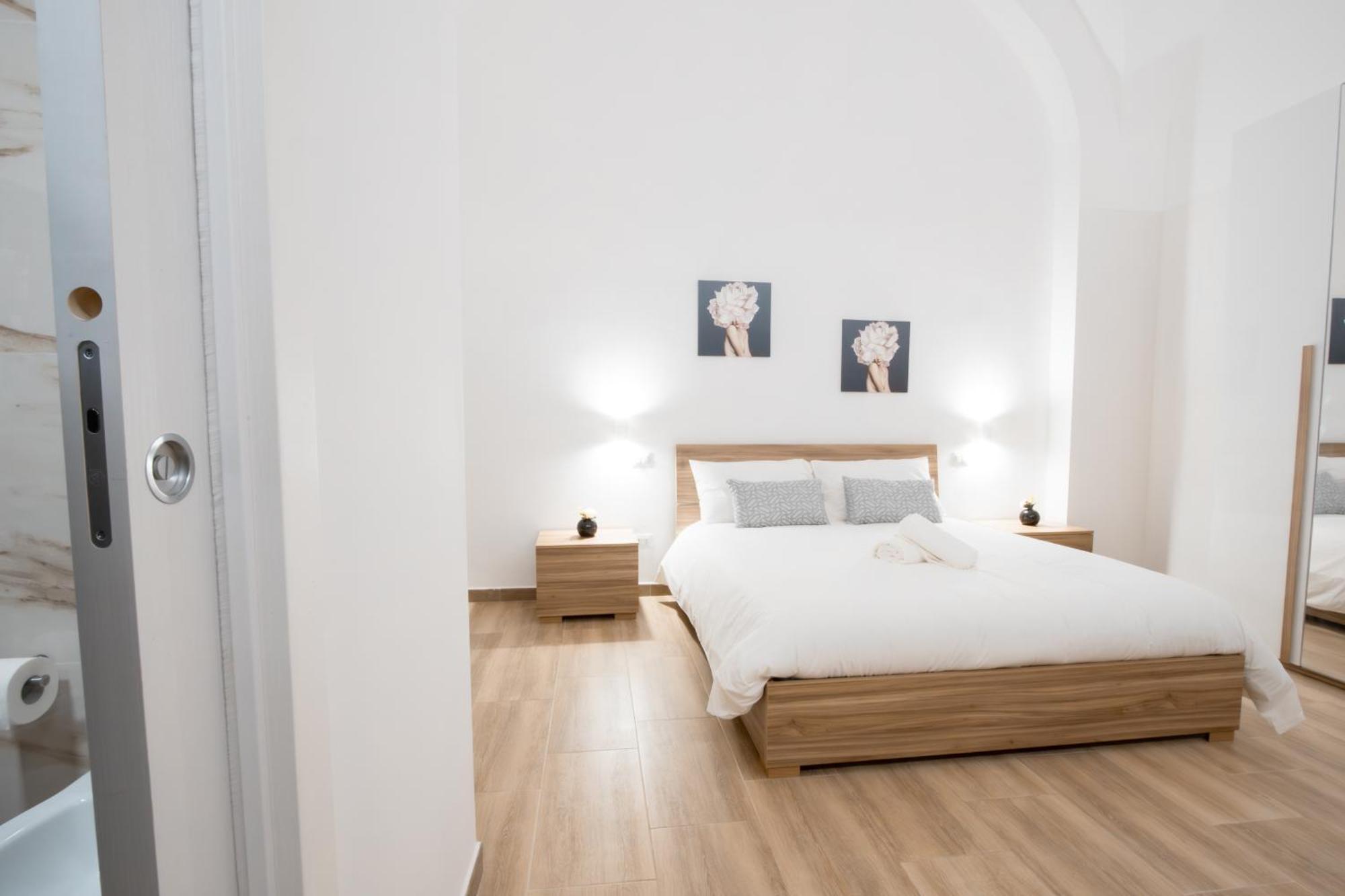 La Pigna Hotel Bari Exterior photo