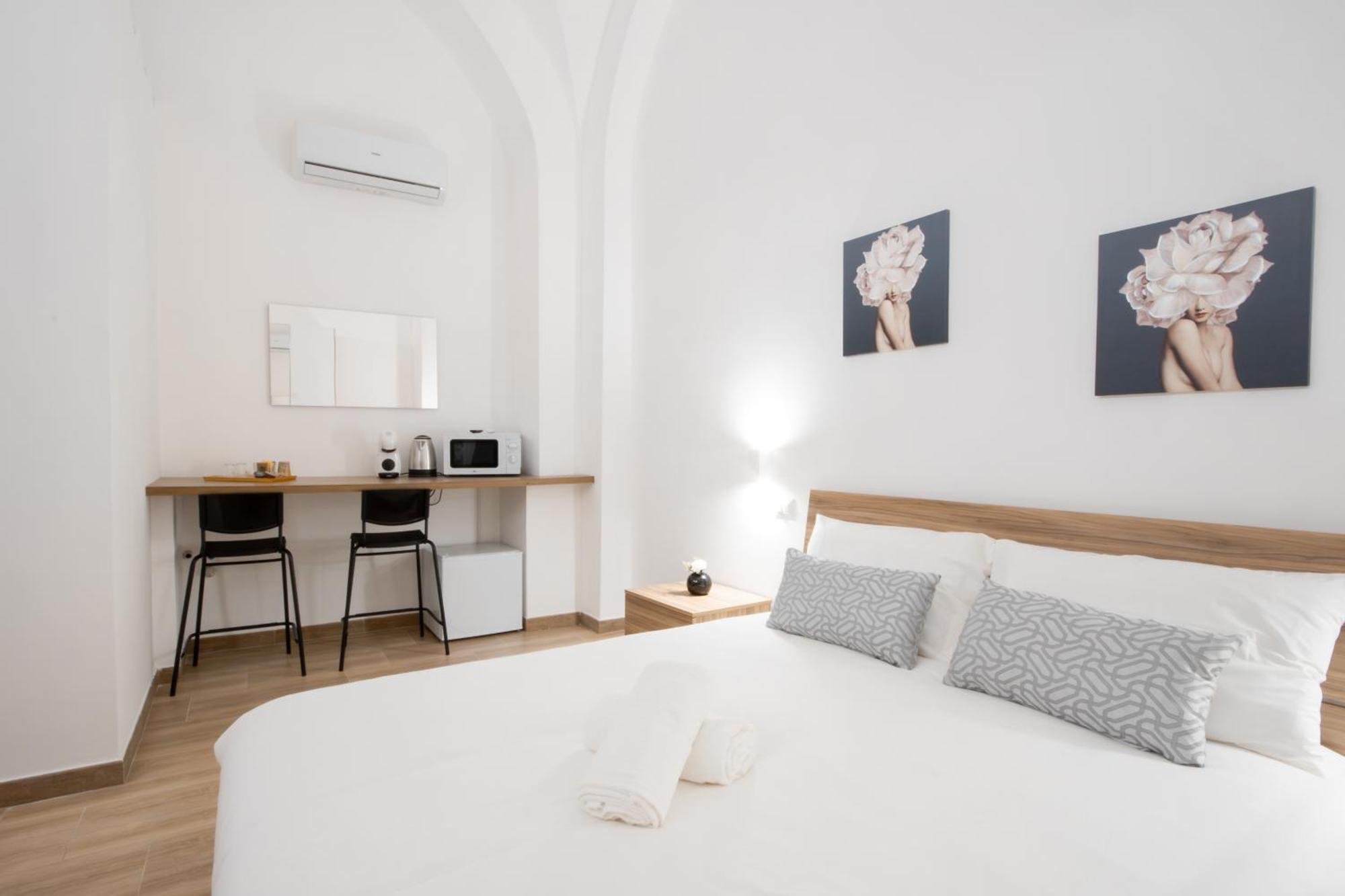 La Pigna Hotel Bari Exterior photo