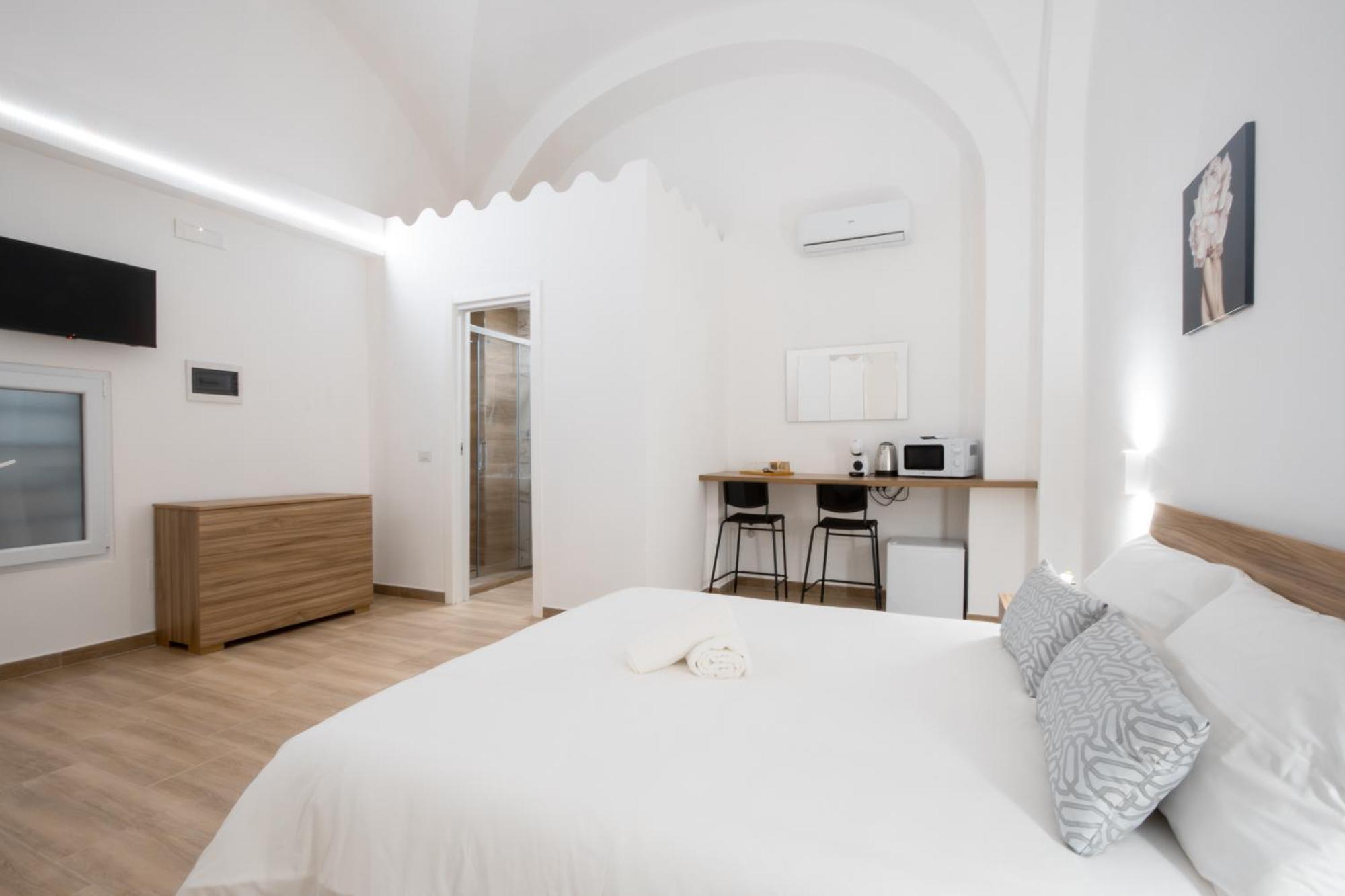 La Pigna Hotel Bari Exterior photo