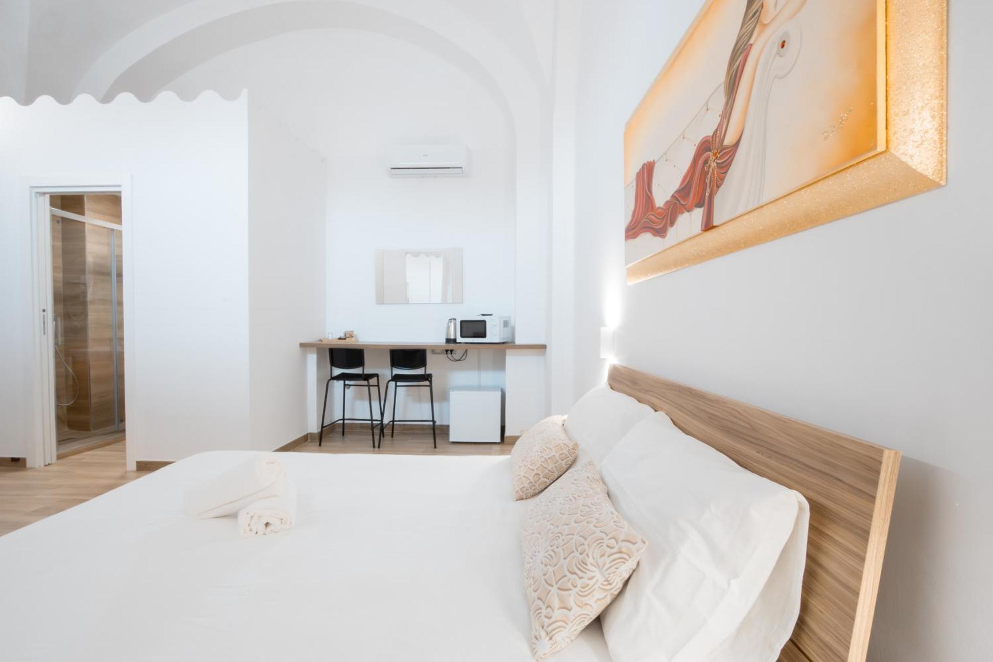 La Pigna Hotel Bari Exterior photo